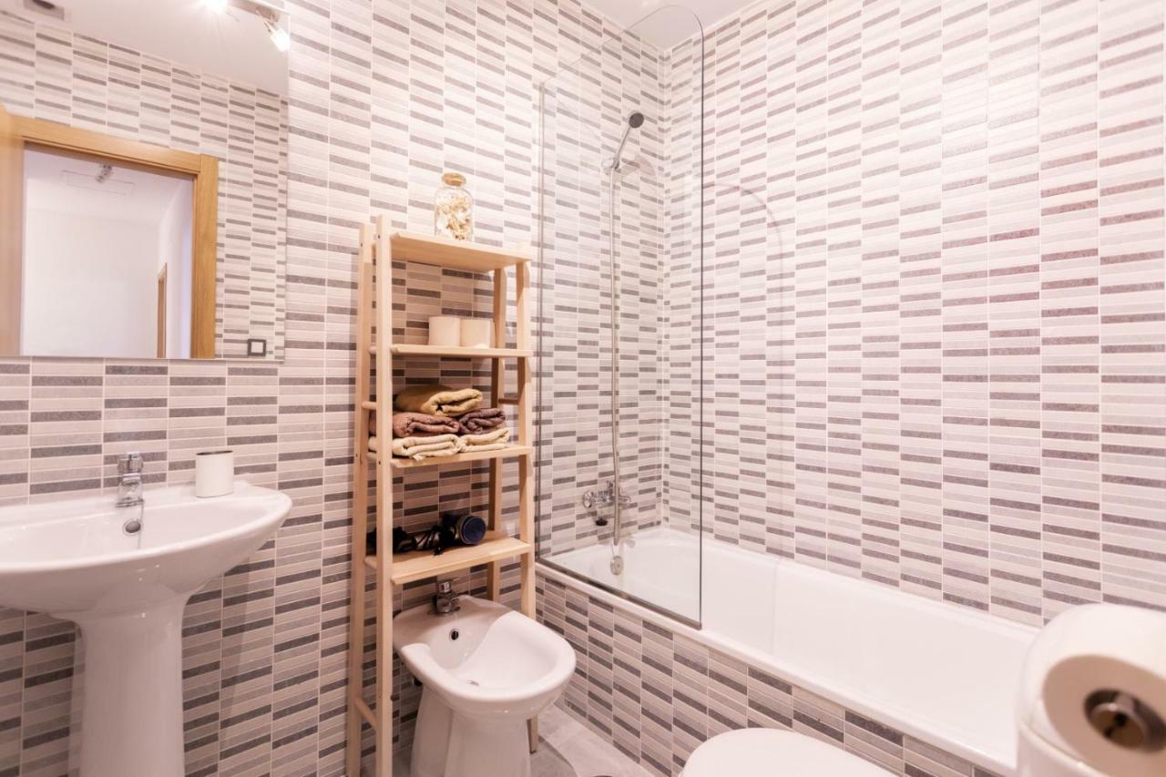 -Malagasunapts- Rooftop Pool & Free Parking Exteriör bild